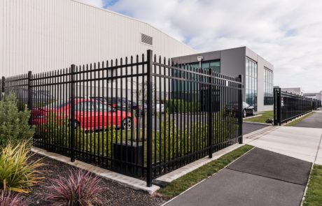 Security Tubular Steel Fencing | Automatic Gate | Melbourne - Pinnacle ...